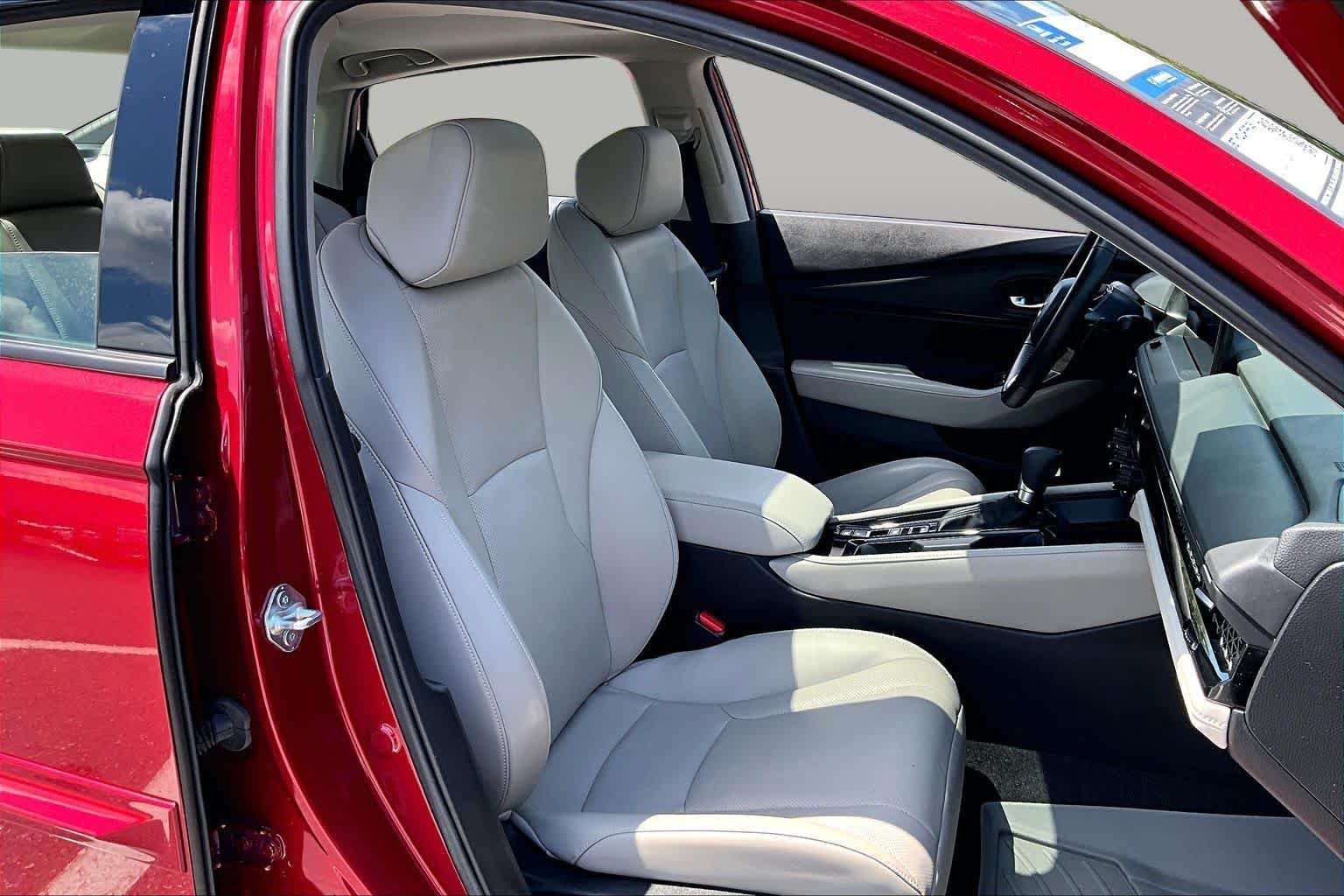 Used 2024 Radiant Red Metallic Honda Touring image 9