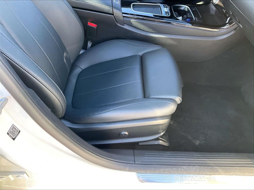 Used 2025 White Mercedes-Benz CLA 250 image 36