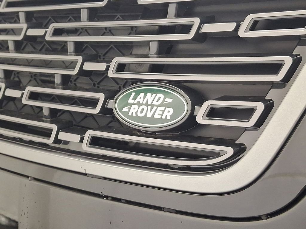 New 2026 Santorini Black Metallic Land Rover S image 22