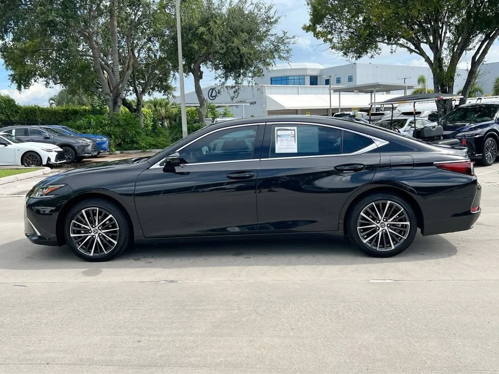 Certified Used 2025 CAVIAR Lexus 350 image 4