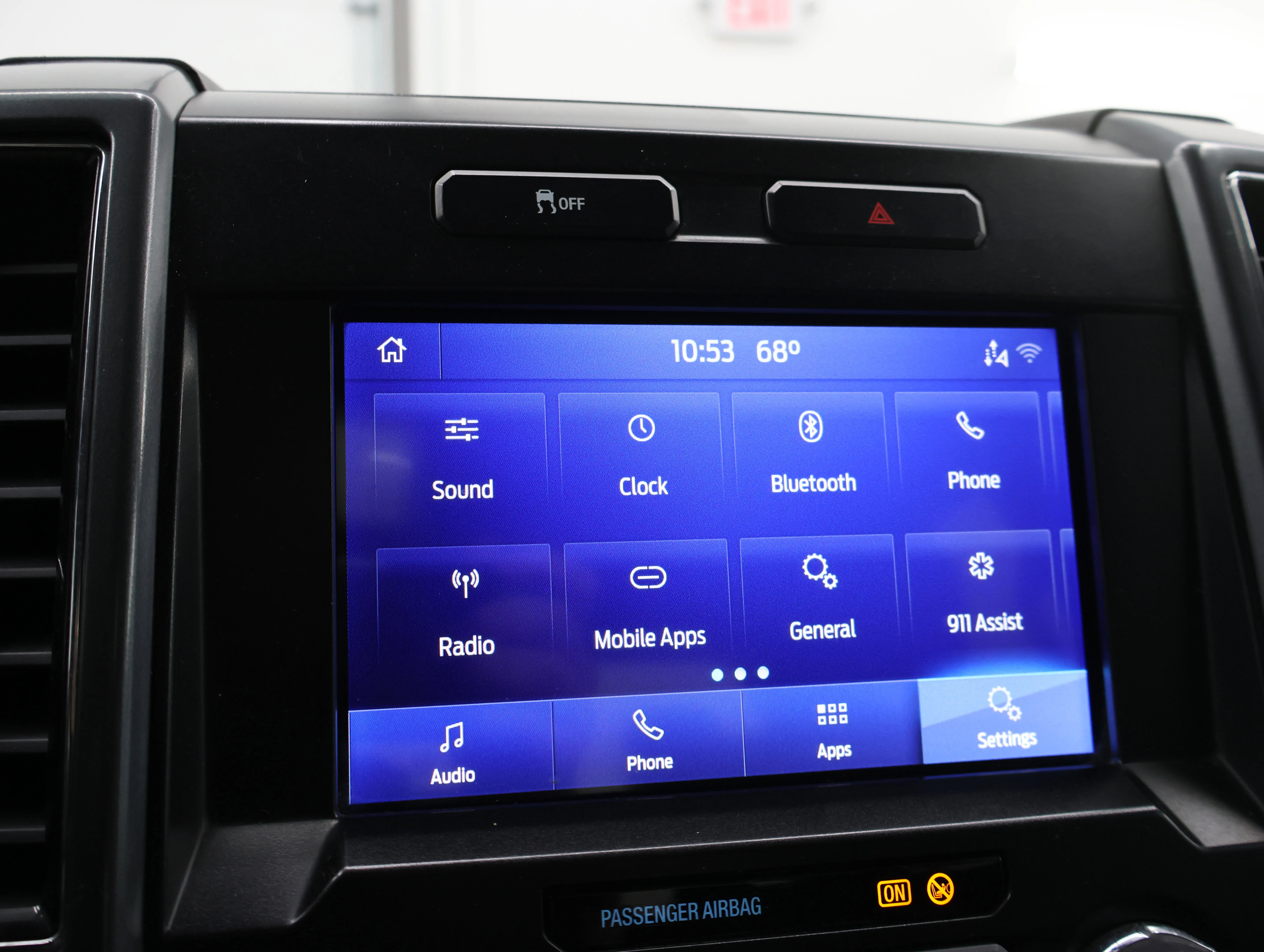 Used 2022 Oxford White Ford XLT image 50