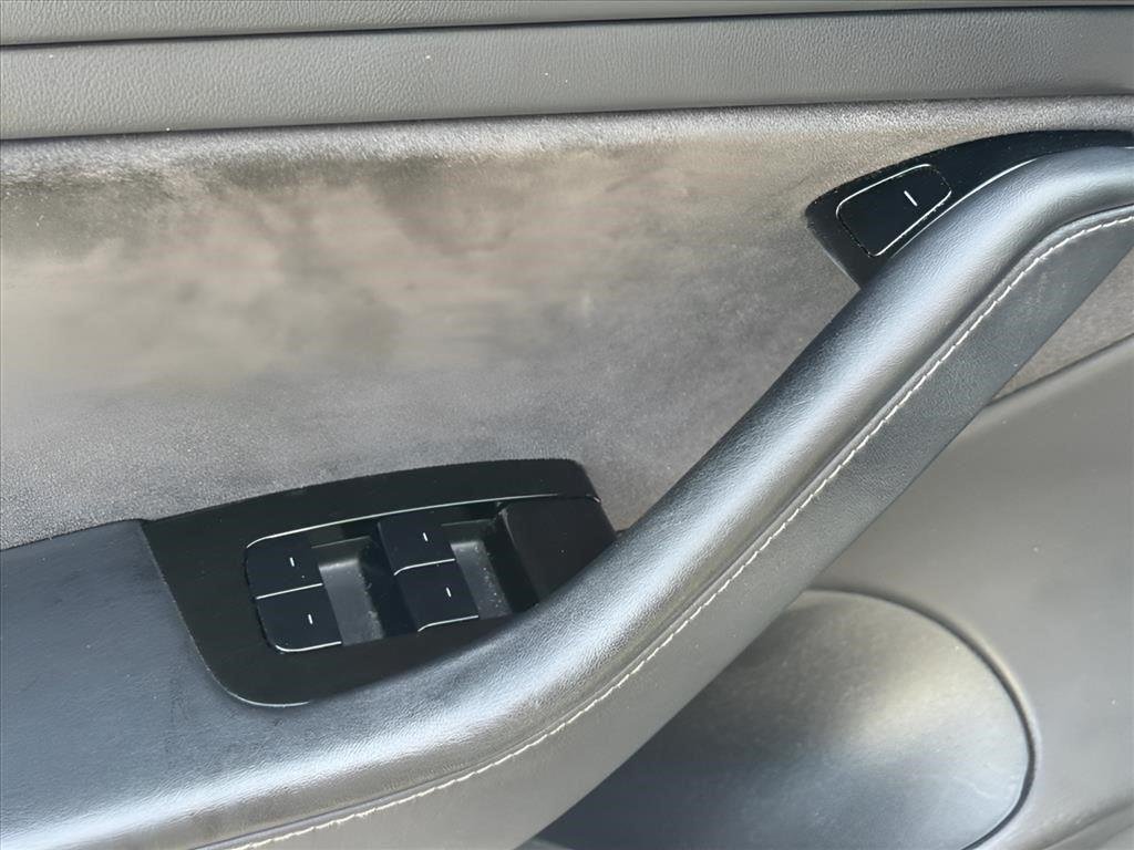 Used 2018 Solid Black Tesla Long Range Battery image 17