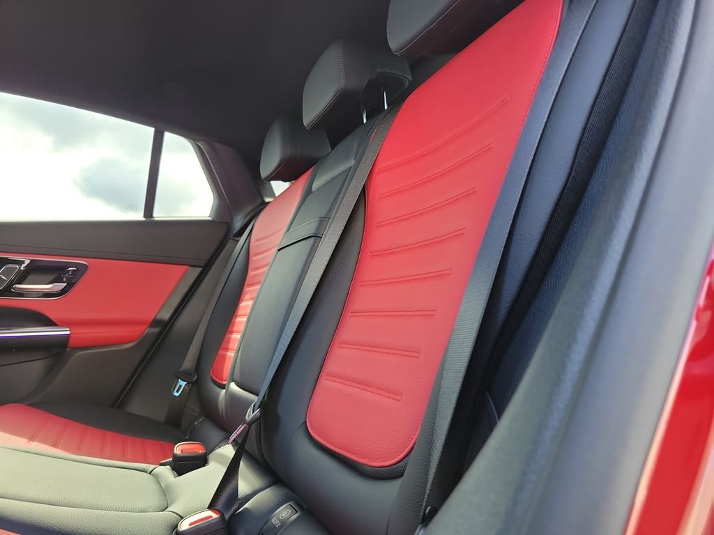 New 2027 MANUFAKTUR Patagonia Red Metallic Mercedes-Benz GLC 300 image 10