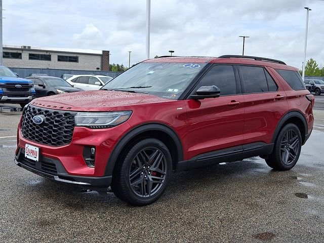 Used 2025 Red Ford ST-Line image 3