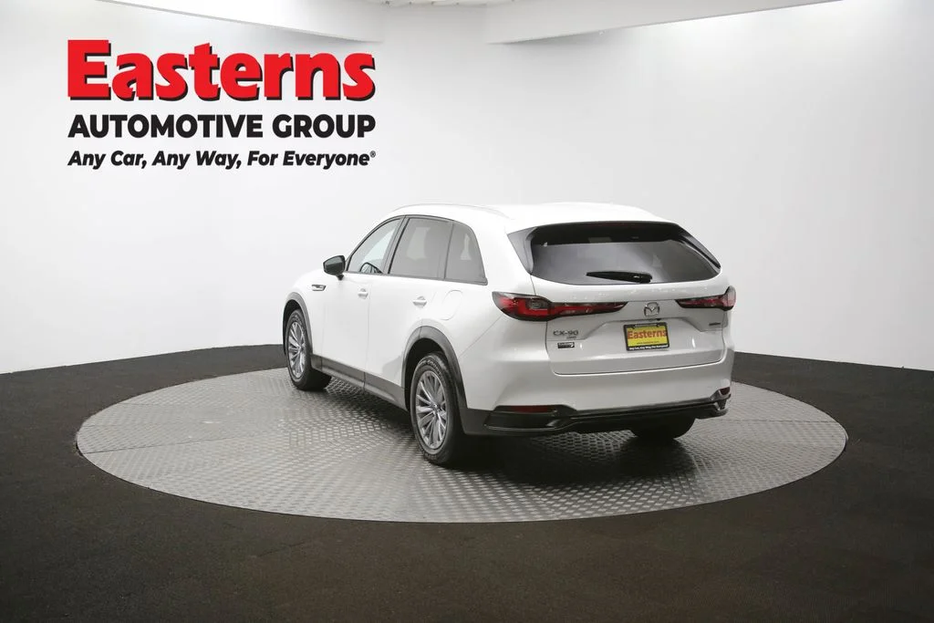 Used 2024 White Mazda Preferred image 68