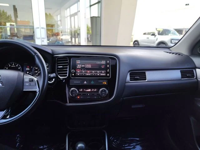 Used 2017 Black Mitsubishi SE image 16