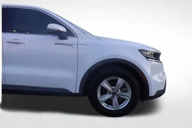 Used 2023 White Kia LX image 16
