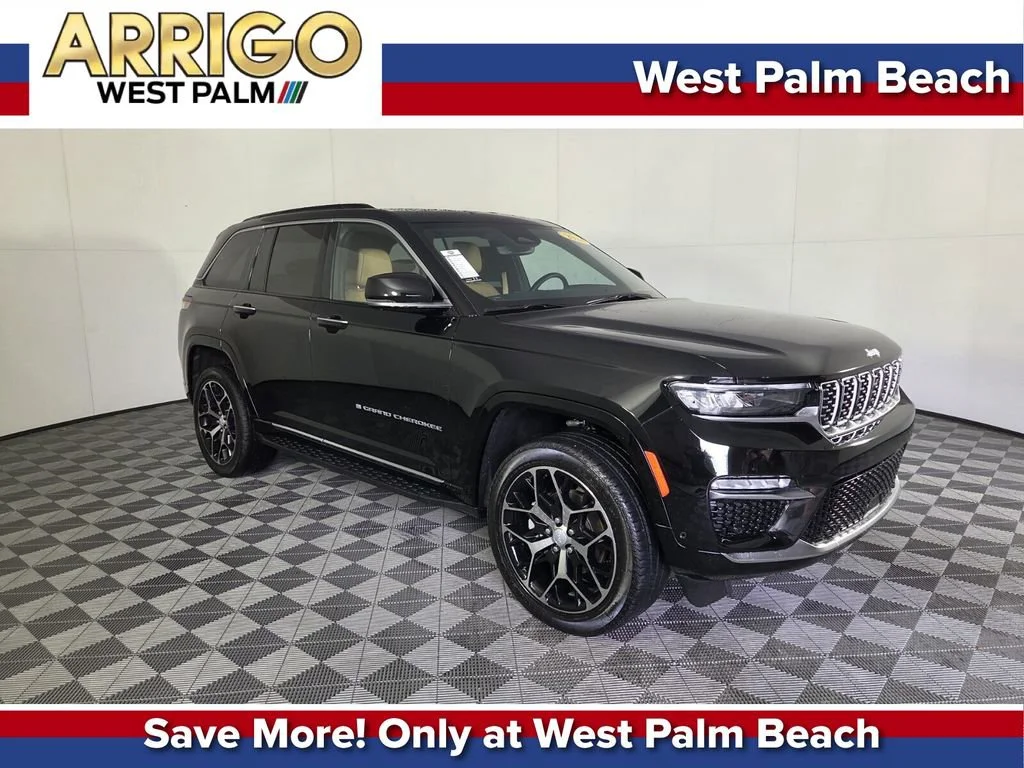 Used 2024 Diamond Black Crystal Pearlcoat Jeep Summit Reserve image 1