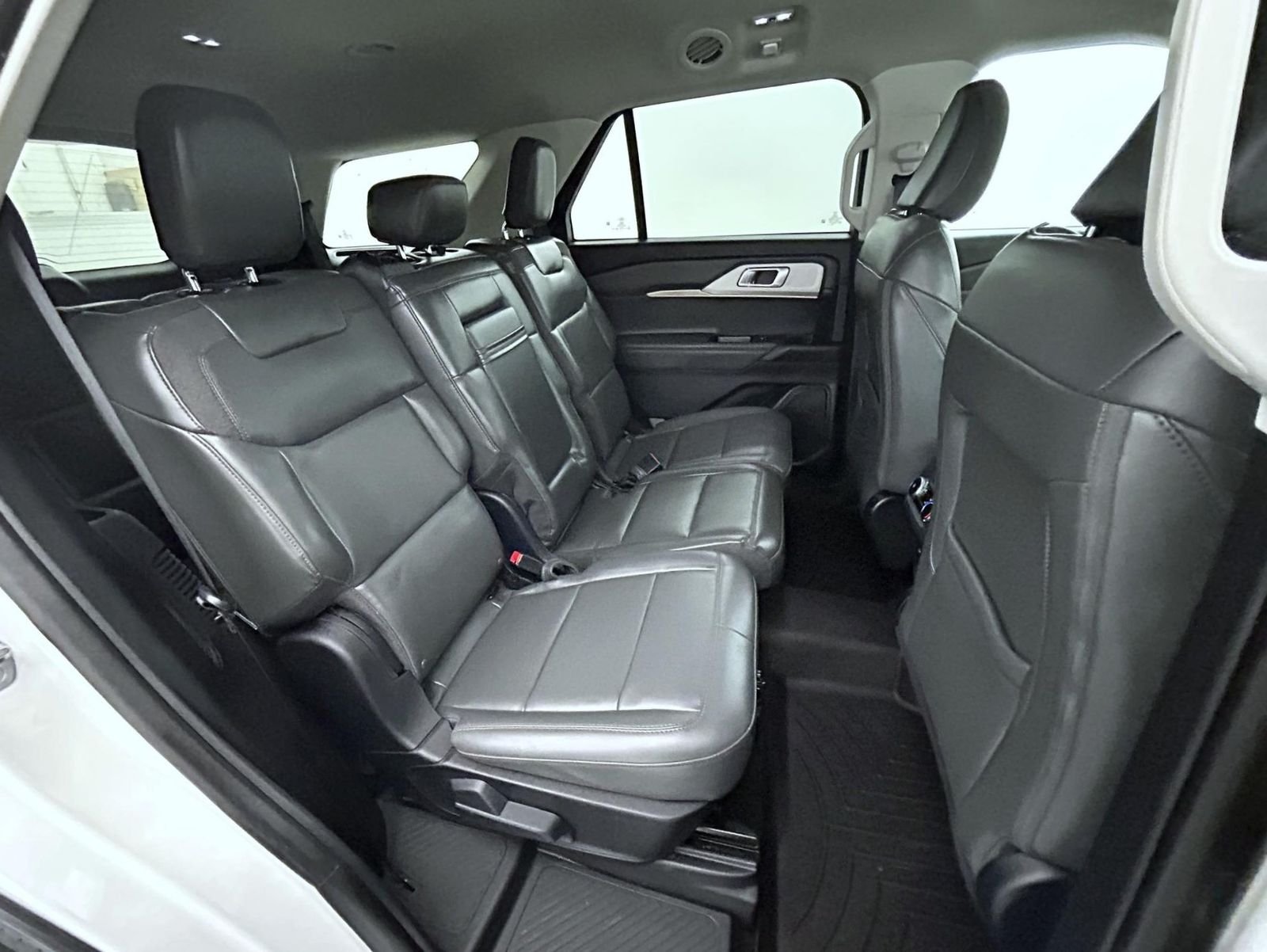 Used 2025 White Ford Active image 18