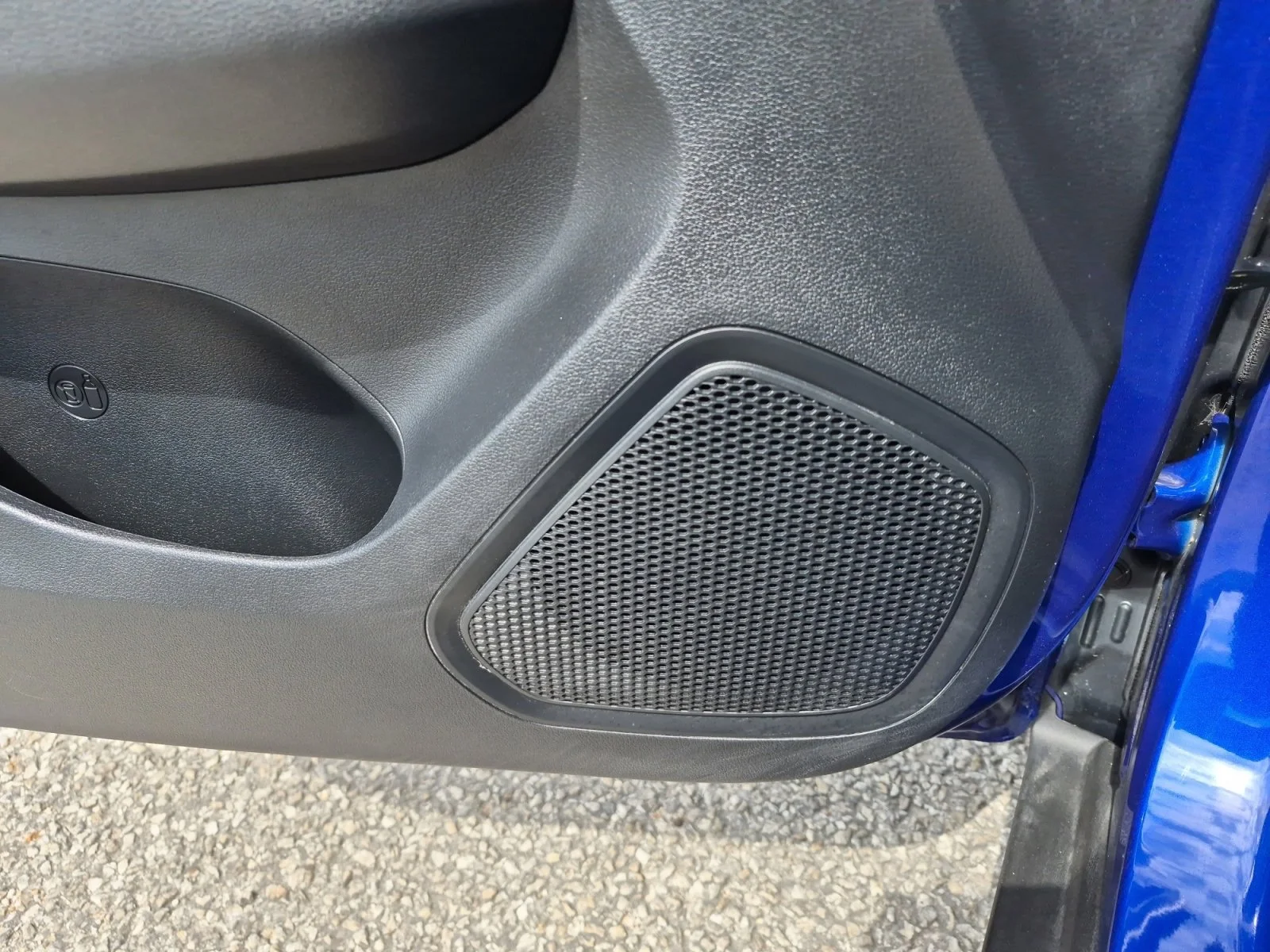 Used 2025 Intense Blue Hyundai SE image 23