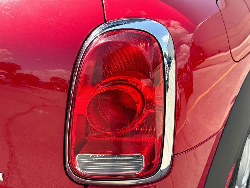 Used 2019 Red MINI Signature image 33