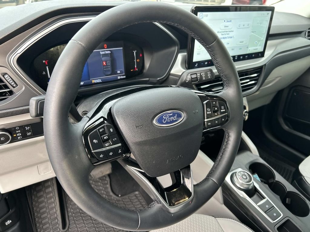 Certified Used 2025 Vapor Blue Ford Base image 20