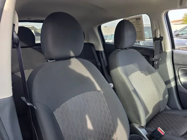 Used 2024 Black Mitsubishi ES image 11