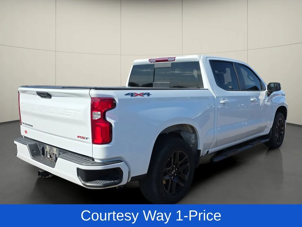 Used 2023 Summit White Chevrolet RST image 9