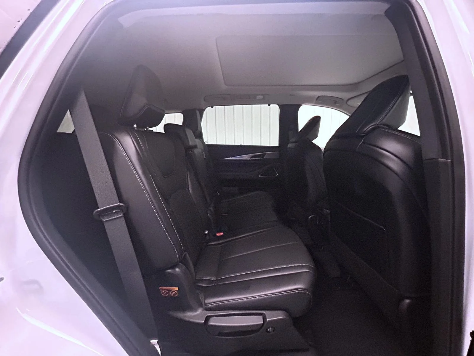 Used 2026 White INFINITI LUXE image 18