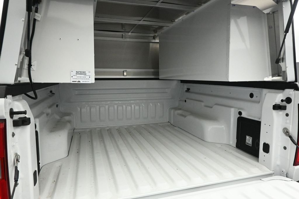 New 2026 Oxford White Ford XL image 20