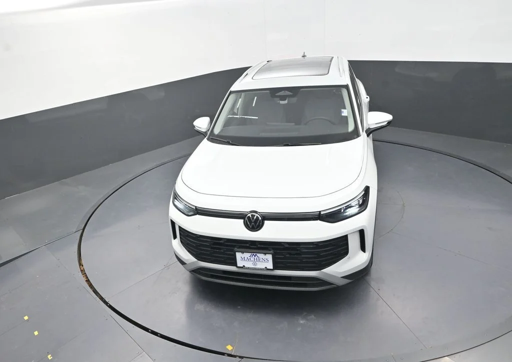 2026 Volkswagen Tiguan SE - Photo 15