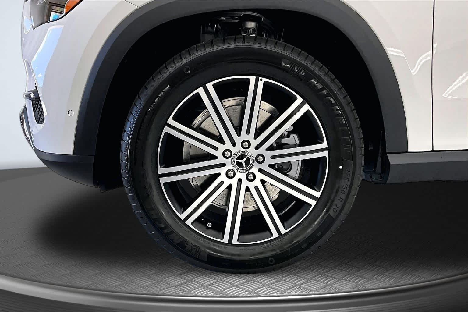 New 2026 Polar White Mercedes-Benz GLE 350 image 8