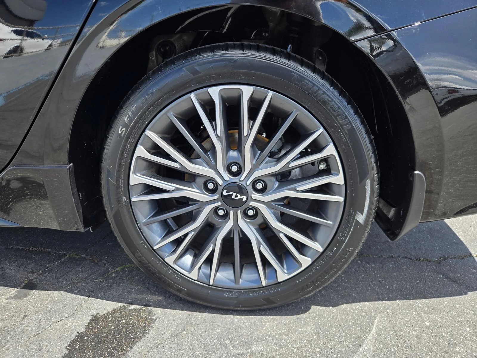 Used 2023 Aurora Black Kia GT-Line IVT image 33
