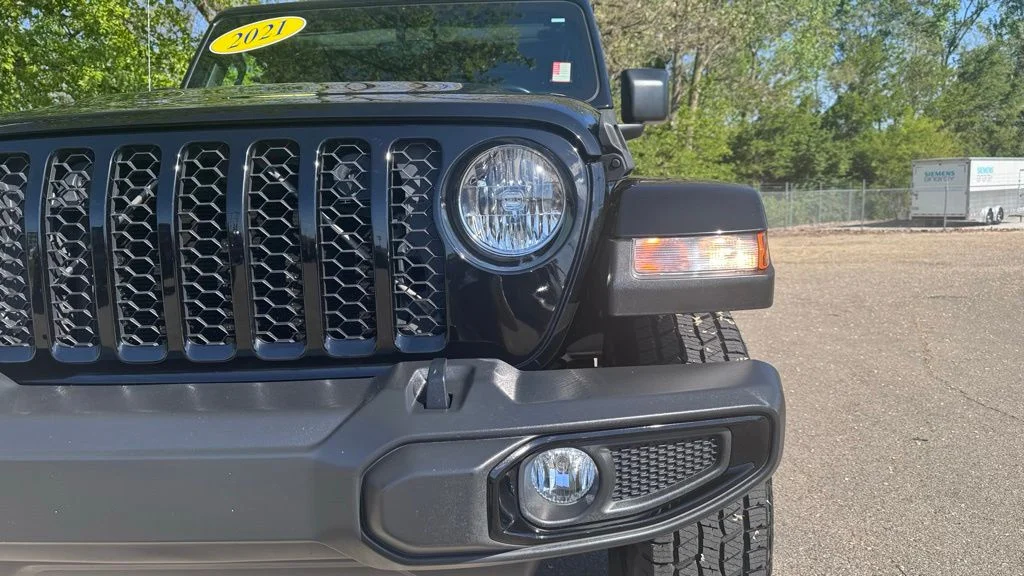 Used 2021 Black Jeep Willys image 11