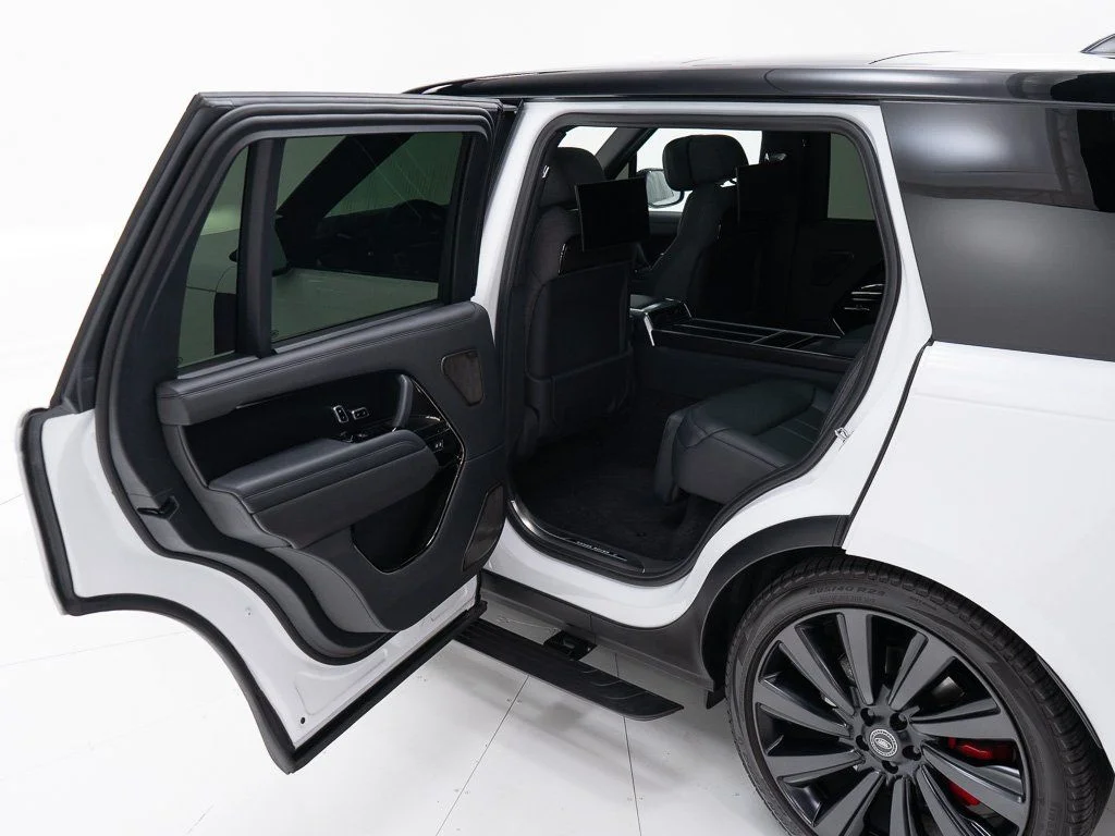 Used 2023 Ostuni Pearl White Land Rover SV LWB P530 image 20