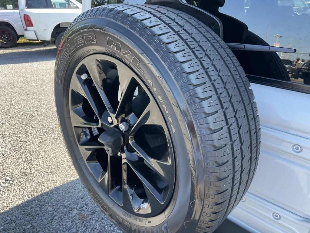 Used 2021 White Jeep Unlimited Sahara 4xe image 21