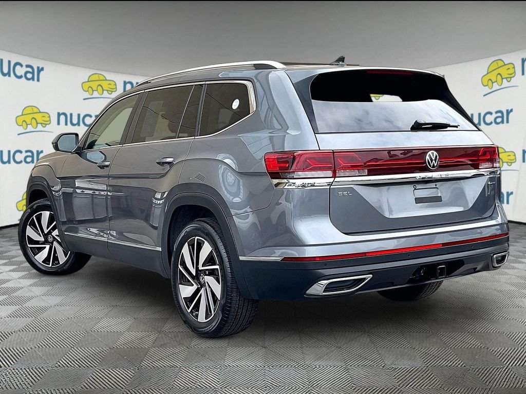 Used 2025 Gray Volkswagen 2.0T SEL image 4