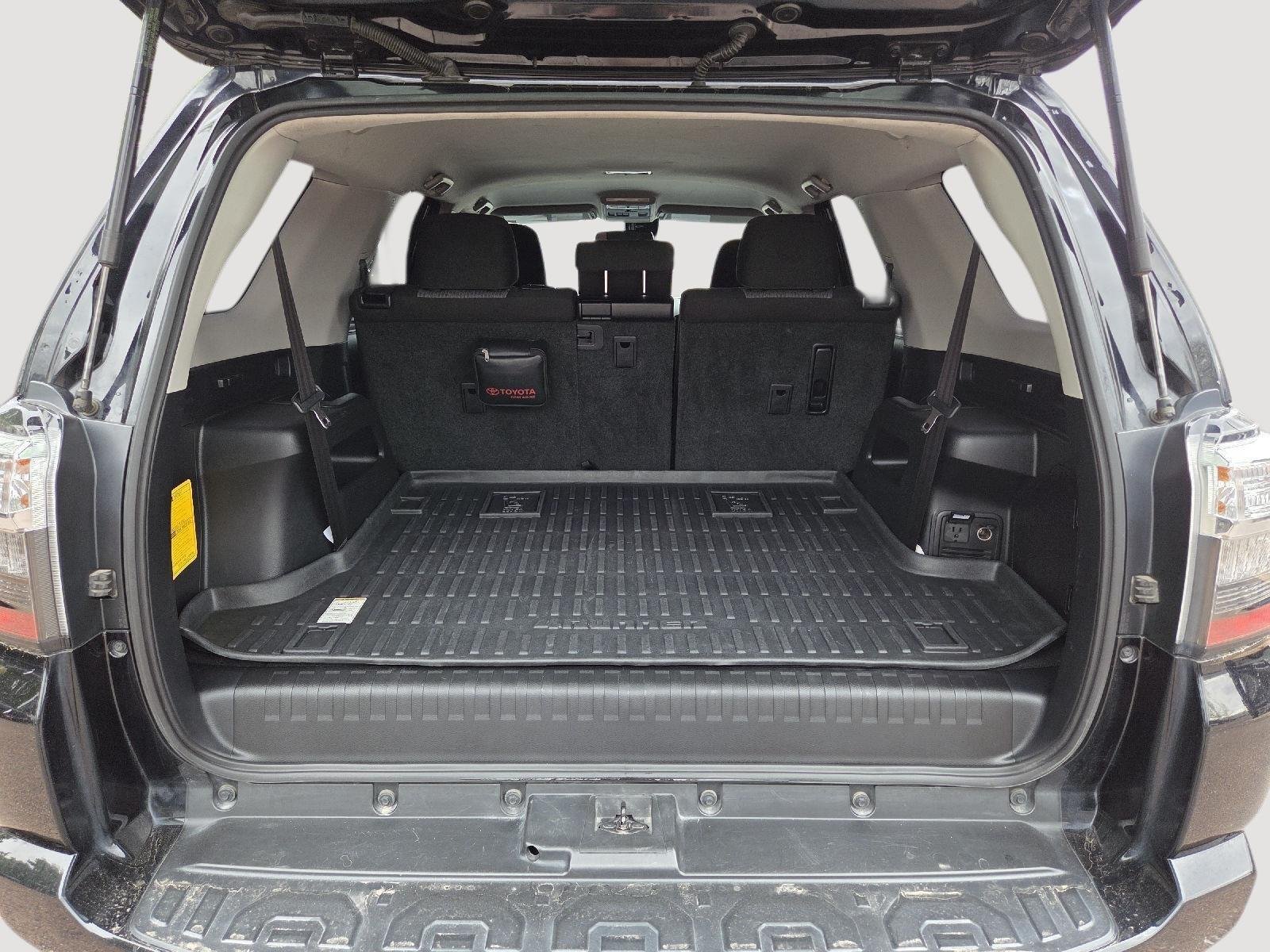 Used 2021 Midnight Black Metallic Toyota SR5 image 13