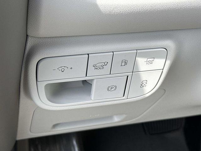 New 2026 Black Hyundai SEL 7P image 27