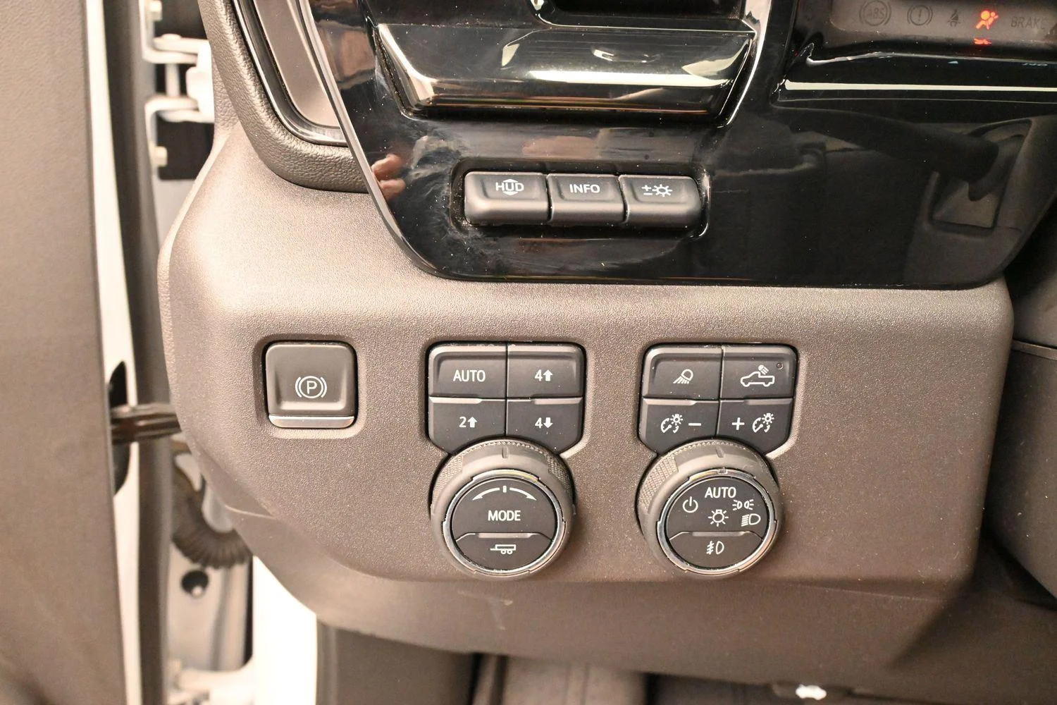 Used 2023 Summit White Chevrolet ZR2 image 20