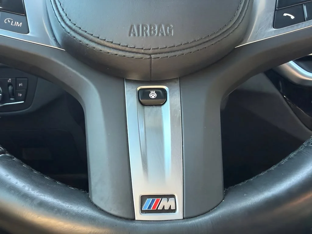 Used 2023  BMW xDrive30i image 31