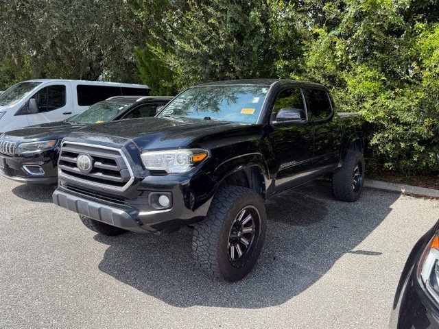 Used 2020 Midnight Black Metallic Toyota SR5 image 1