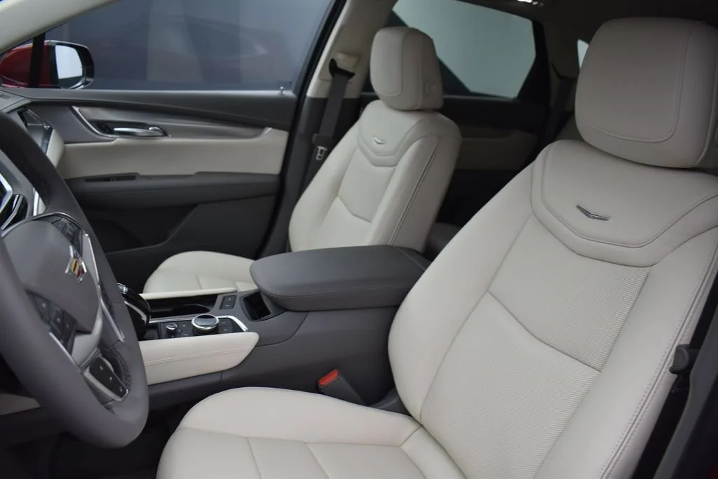 2026 Cadillac XT5 Premium Luxury - Photo 11