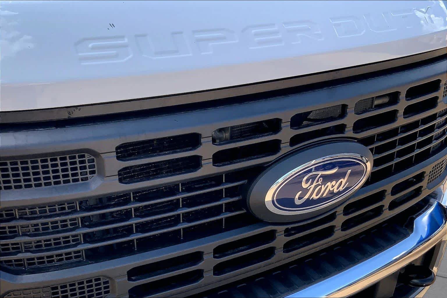 Used 2024 Oxford White Ford XL image 30
