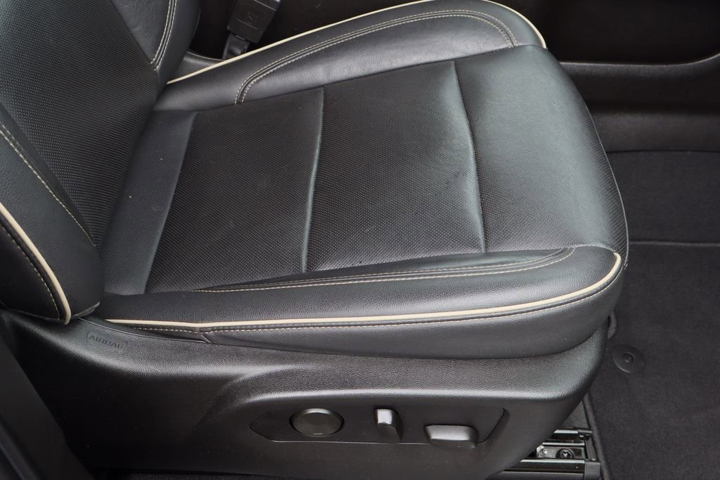 Used 2021 SATIN STEEL METALLIC GMC SLT image 35