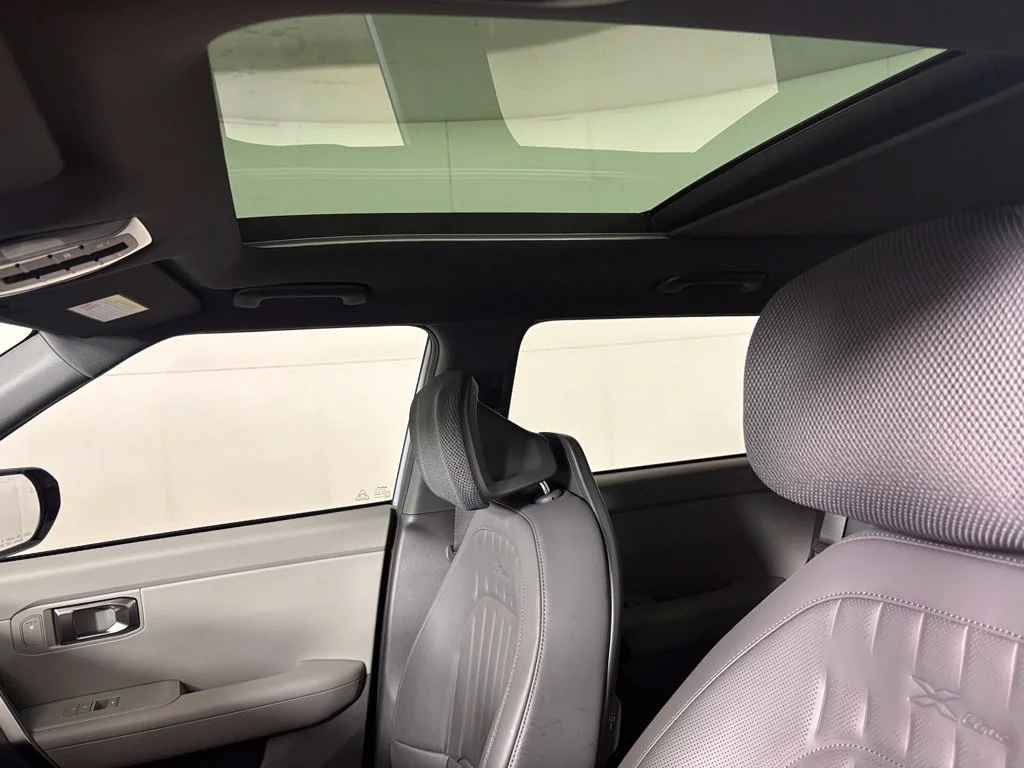 New 2027 Pale Gray Kia X-Line S image 36