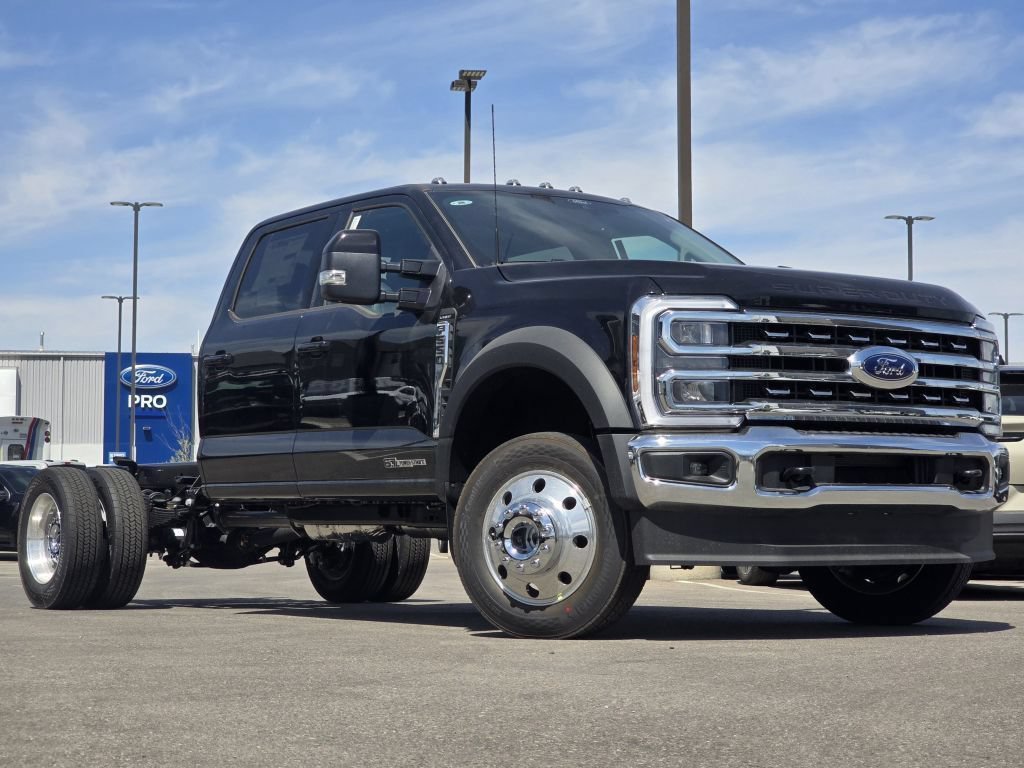 New 2026 Agate Black Metallic Ford LARIAT image 2