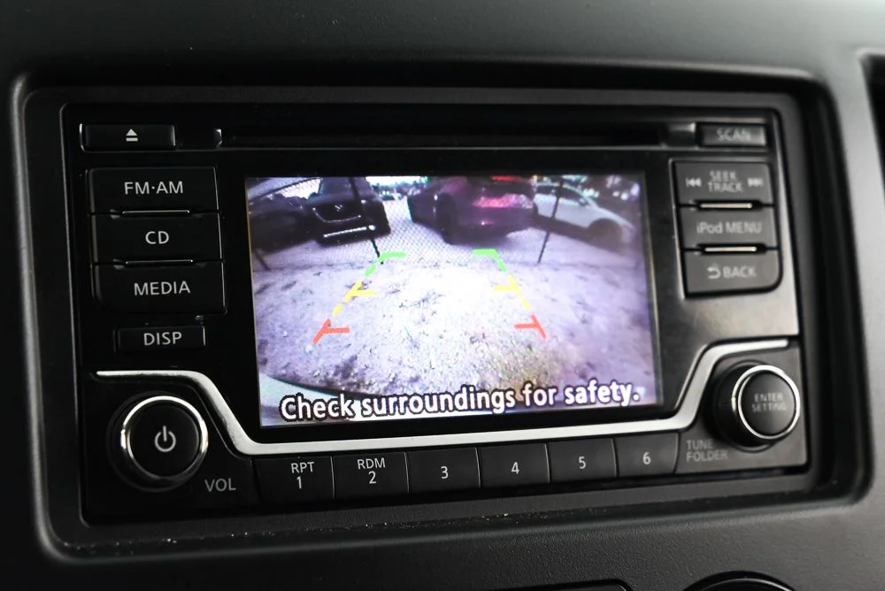 Used 2018 White Nissan S image 16