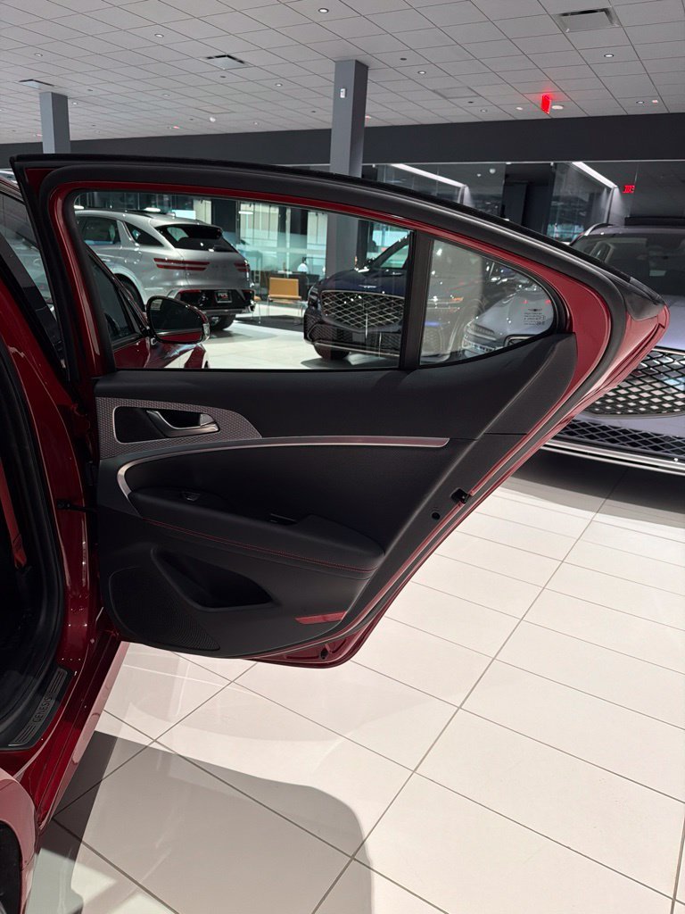 2023 GENESIS G70 Standard - Photo 19