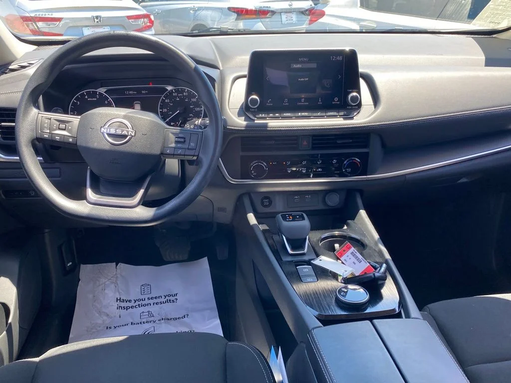 Used 2025 White Nissan S image 8