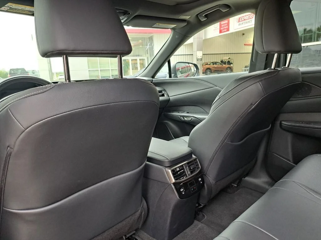 Used 2024 Mica Lexus 350 Premium Plus image 23