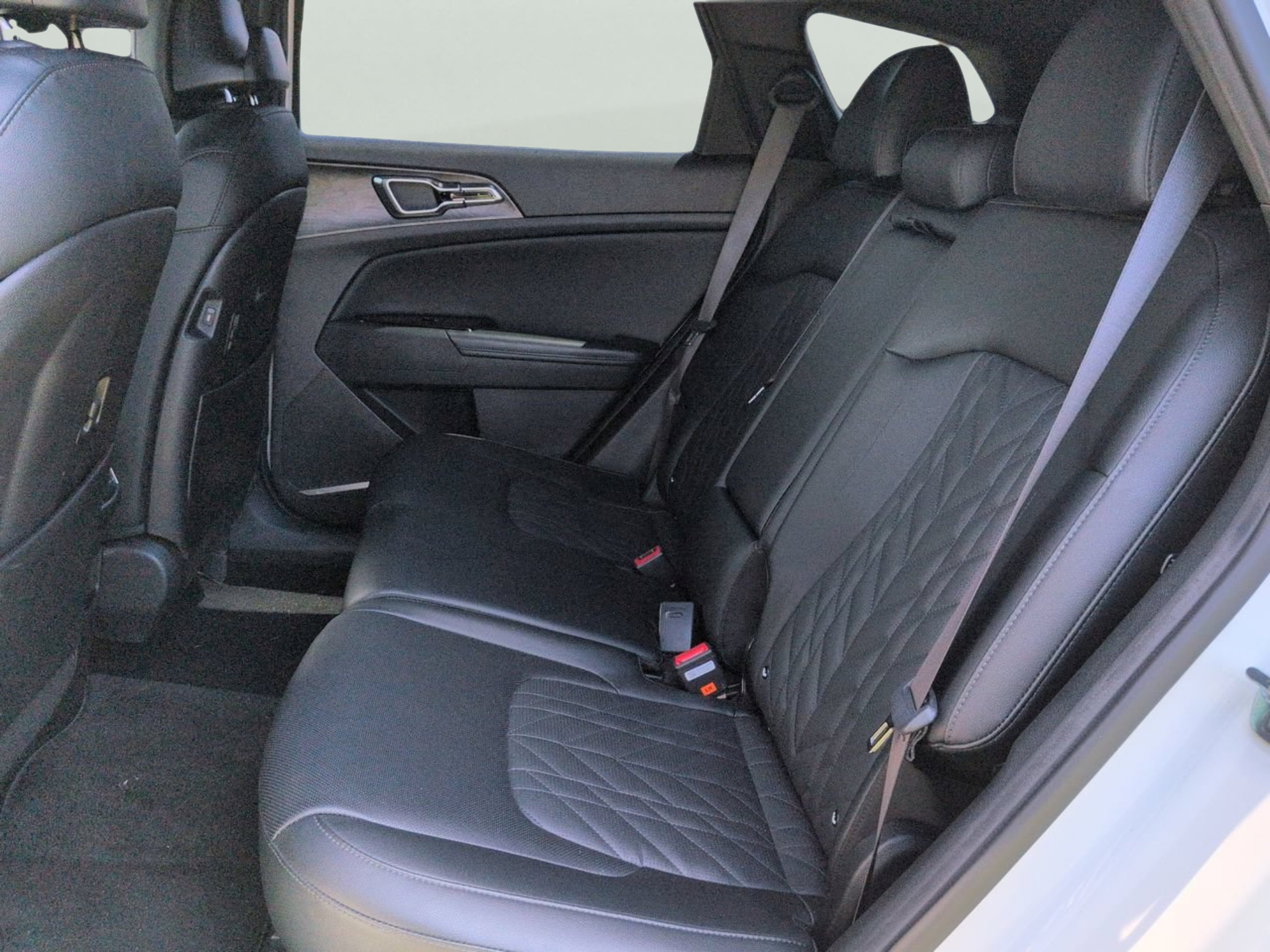 Used 2023 Glacier White Pearl/Ebony Black Roof Kia X-Pro image 12