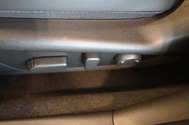 New 2026 ICE SILVER METALLIC Subaru Limited Hybrid image 22