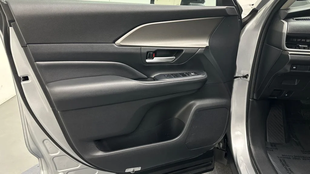 2024 Toyota Grand Highlander XLE - Photo 16