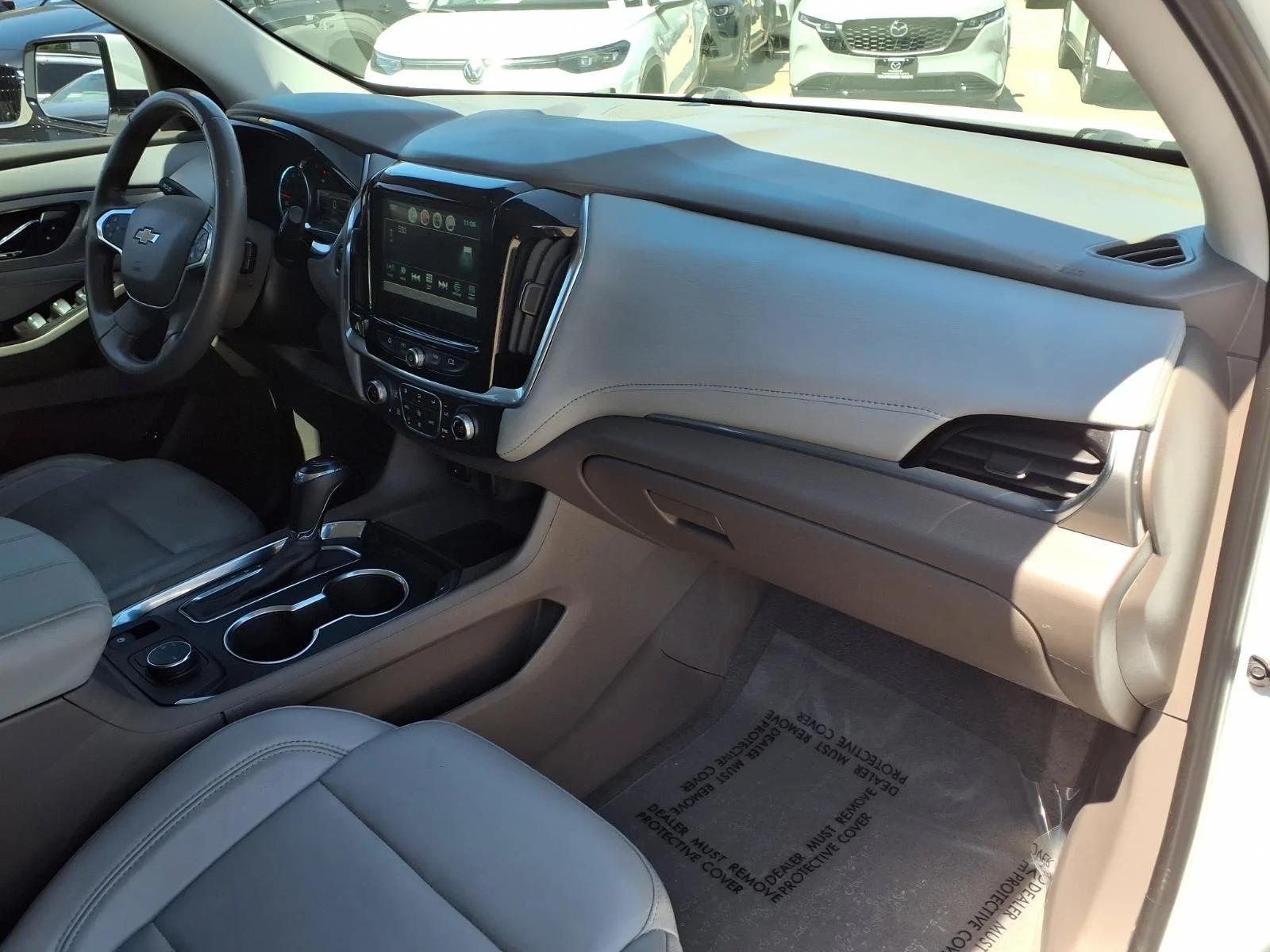 Used 2019 White Chevrolet 3LT image 22