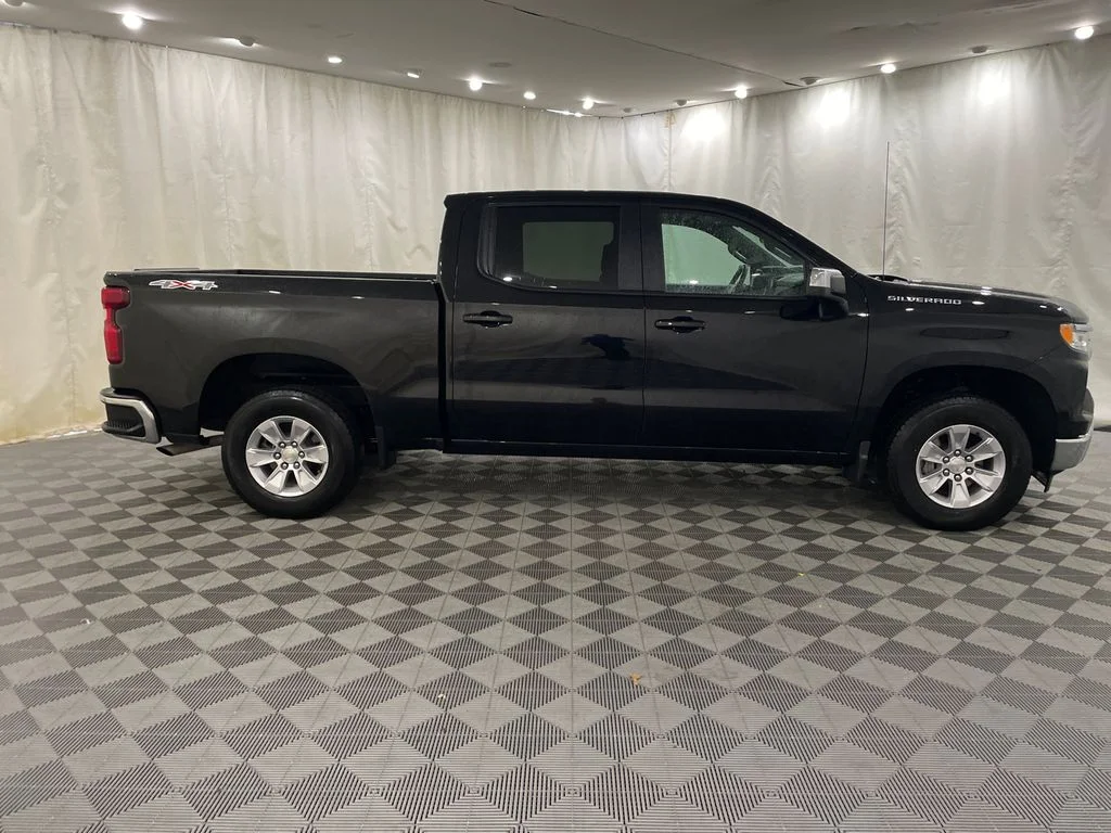 Used 2026 Black Chevrolet LT image 4