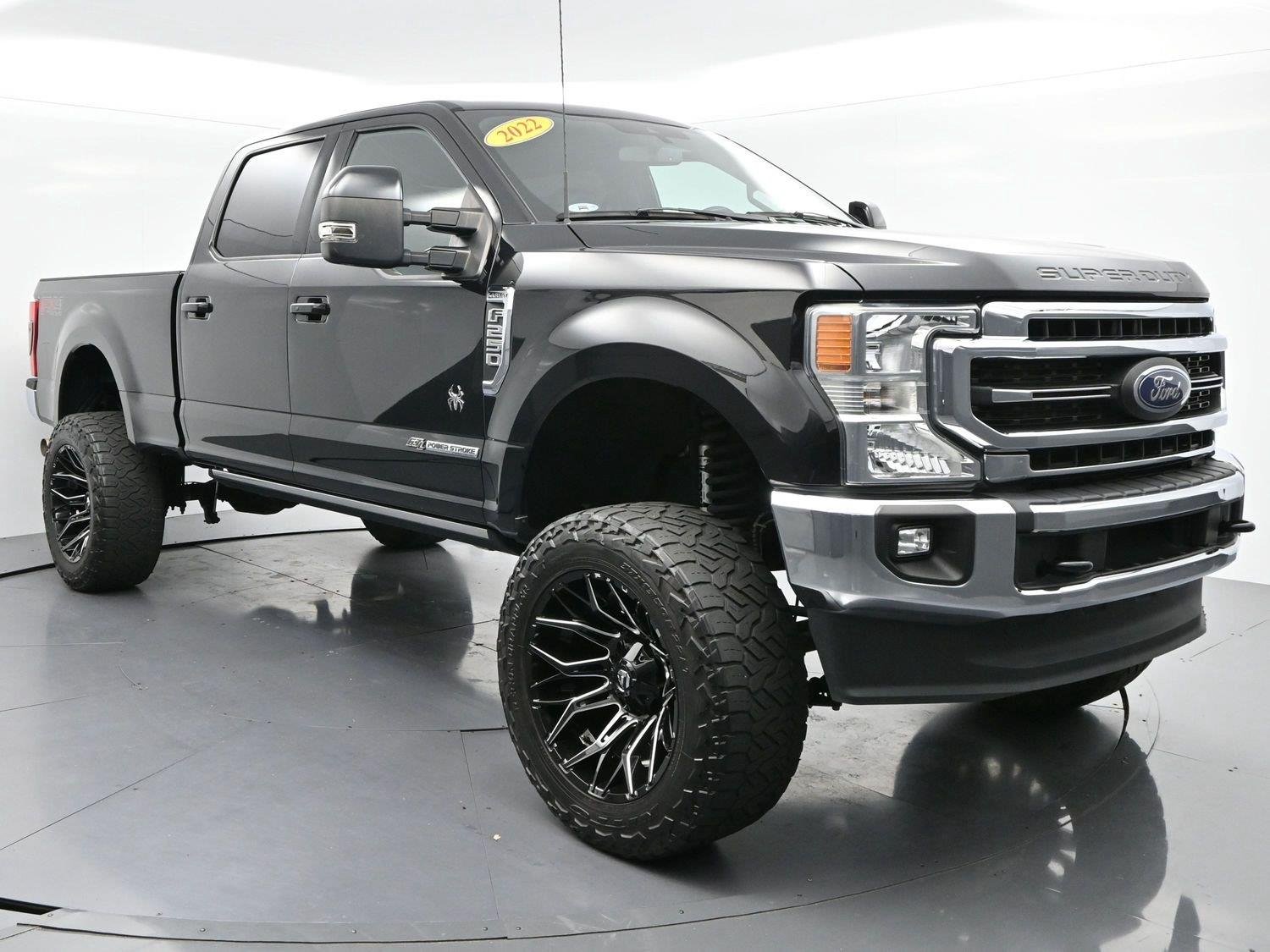 Used 2022 Agate Black Ford Lariat image 2