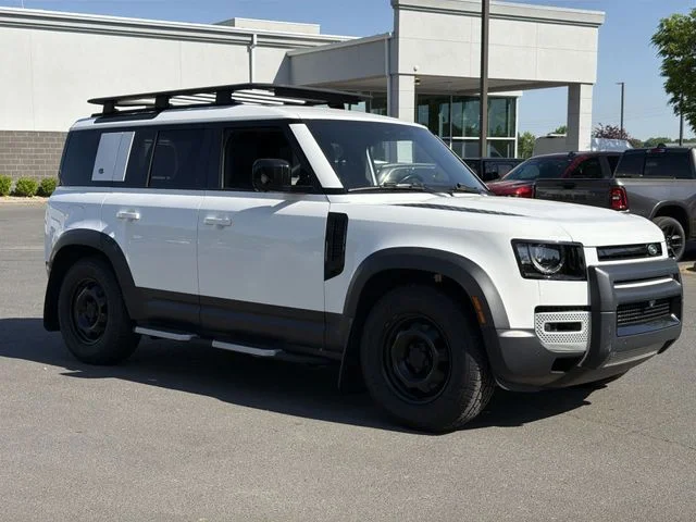 Used 2023 White Land Rover S image 14