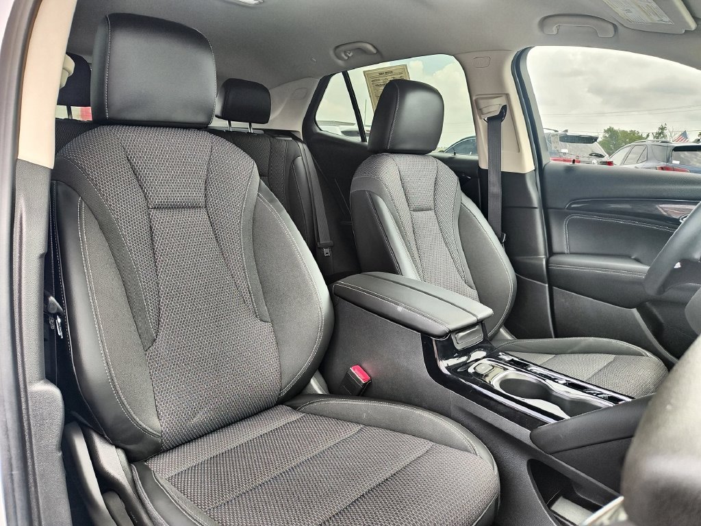 Used 2022 White Buick Preferred image 25