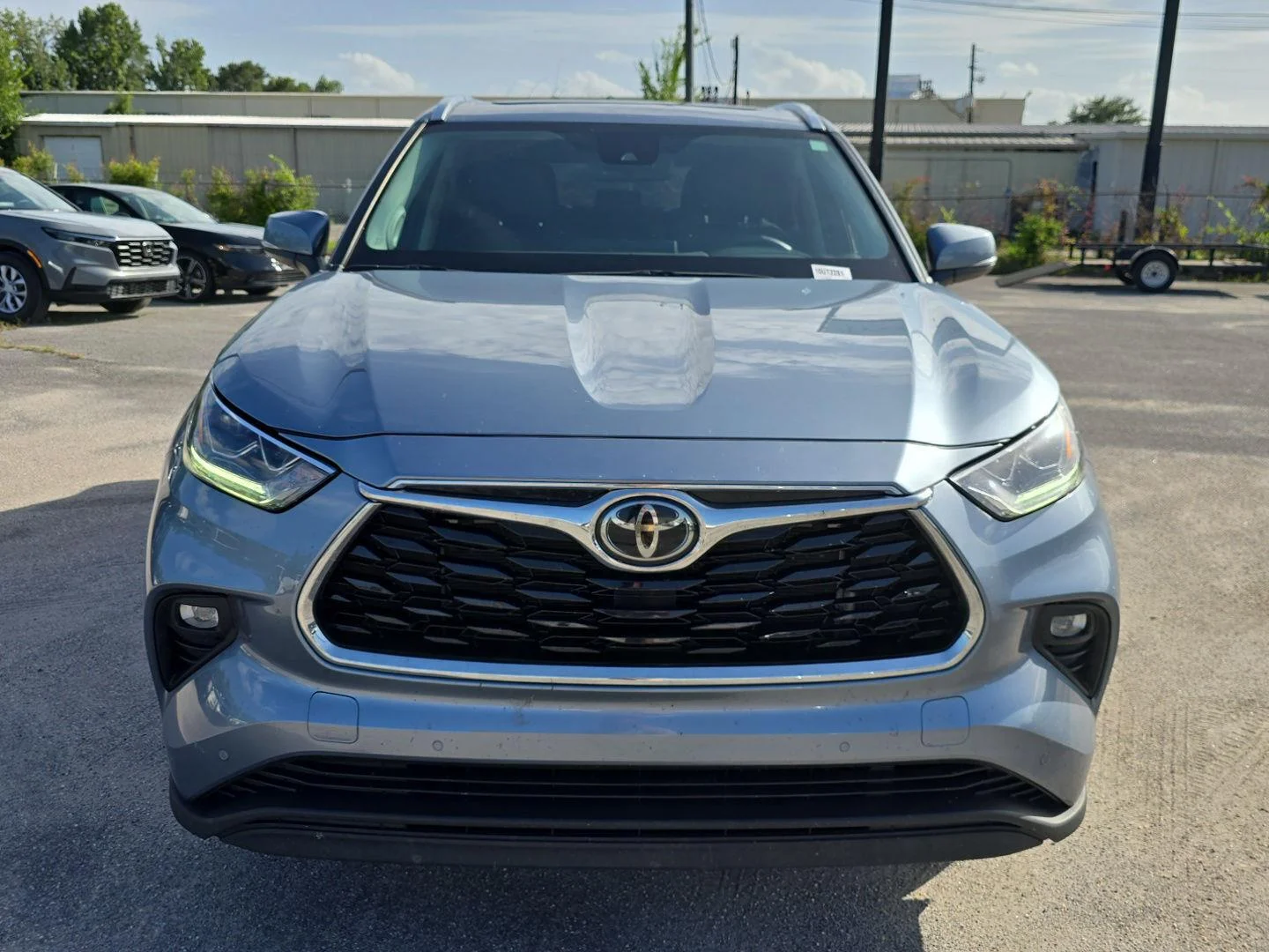 Used 2021 Moondust Toyota Platinum image 11